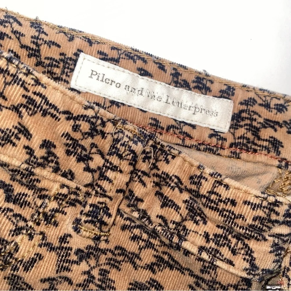 NWOT PILCRO AND THE LETTERPRESS ANTHROPOLOGIE SERIF CORDUROY PANTS POPULAR BRAND - Picture 4 of 9